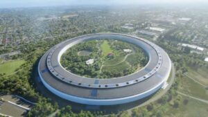 Appleは「Apple Intelligence」を強化するためにAI企業の買収が必要になる可能性がある